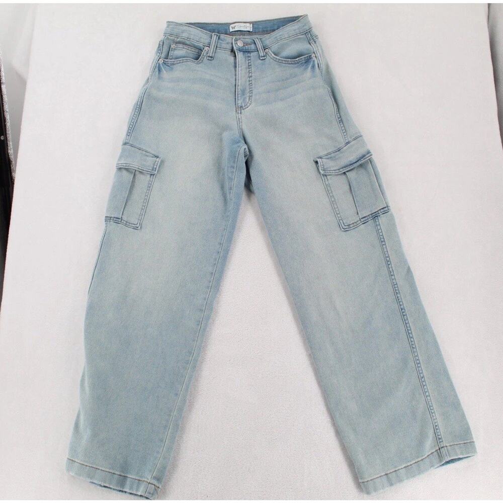 Jessica Simpson Womens Size 2 Light Wash Wide Leg Cargo Jeans Y2K Denim